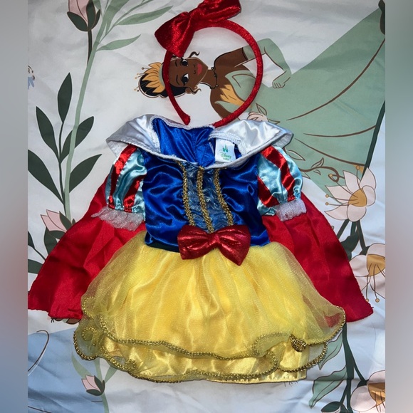 Disney Snow White Princess Dress Halloween Costume & Headband 3 DAY SALE PRICE 💖 - Picture 1 of 4